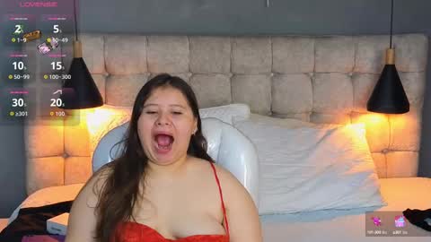 Snapshot of laia_and_aloby chatting on 10.02.25 online show from 10.02.25