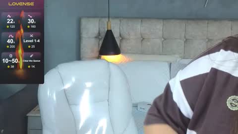 Snapshot of laia_and_aloby chatting on 11.14.25 online show from 11.14.25