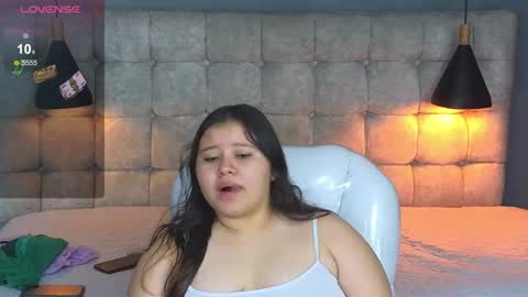 Snapshot of laia_and_aloby chatting on 12.03.25 online show from 12.03.25