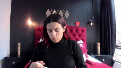 Laia  online show from 04.29.26