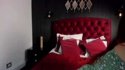 Laia  online show from 07.17.26