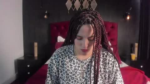 Laia  online show from 07.22.26