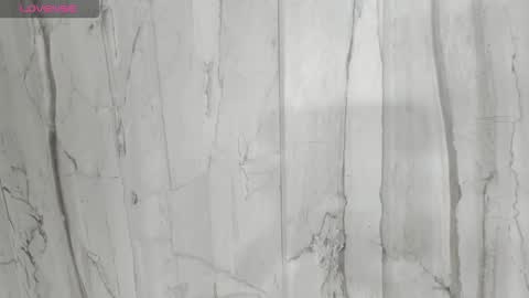 Snapshot of laiilybell chatting on 09.28.25 laiily bell online show from 09.28.25