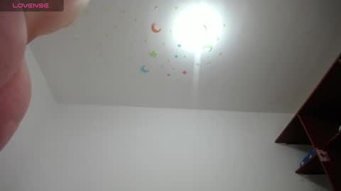 Snapshot of laila_laly chatting on 01.12.25 Leila Laly online show from 01.12.25