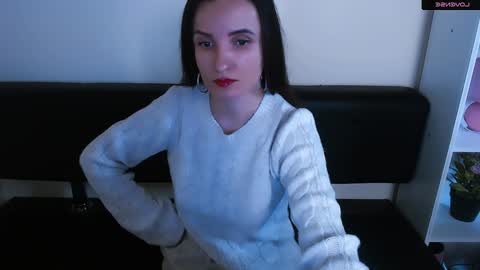 Snapshot of laimapinch_ chatting on 01.03.25 Laima online show from 01.03.25
