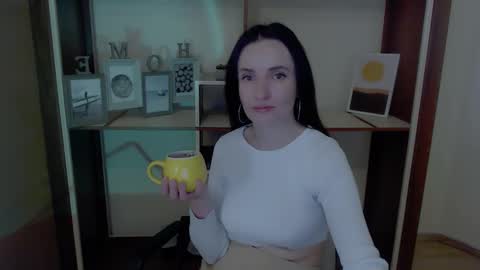Snapshot of laimapinch_ chatting on 09.28.25 Laima online show from 09.28.25