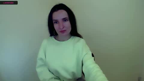 Snapshot of laimapinch_ chatting on 10.02.25 Laima online show from 10.02.25
