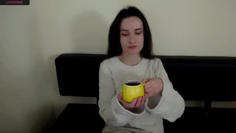 Snapshot of laimapinch_ chatting on 10.05.25 Laima online show from 10.05.25