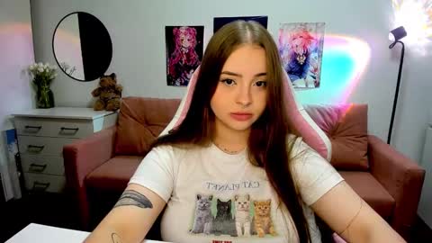 Kira online show from 09.11.25