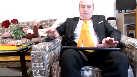 Snapshot of lajose52 chatting on 01.21.25 lajose52 online show from 01.21.25