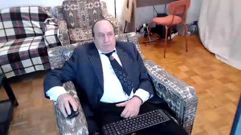 Snapshot of lajose52 chatting on 02.24.25 lajose52 online show from 02.24.25