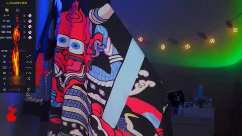 Snapshot of lala_loulou chatting on 11.09.25 Nicky online show from 11.09.25