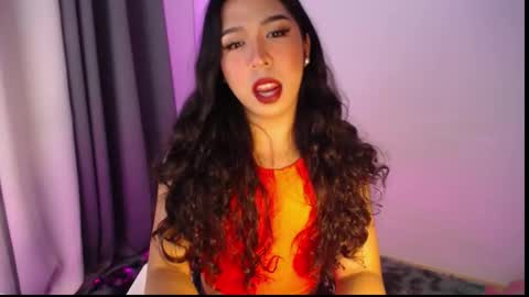 Snapshot of lala_lunaa chatting on 09.18.25 luna online show from 09.18.25