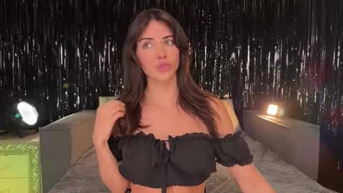 Snapshot of lallebi chatting on 11.09.25 Ellina online show from 11.09.25