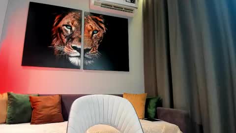 Snapshot of lallebi chatting on 11.19.25 Ellina online show from 11.19.25