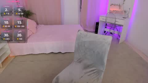 Snapshot of laly_peach chatting on 06.17.26 Laly online show from 06.17.26