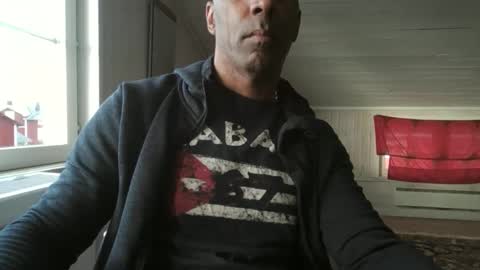 Snapshot of lamanta72 chatting on 10.02.25 lamanta72 online show from 10.02.25