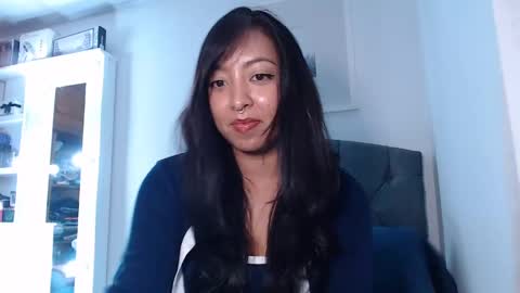 Isabella online show from 05.04.26