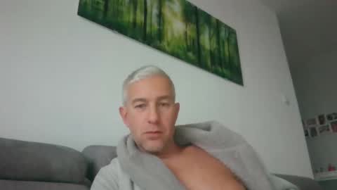 Snapshot of lambiants chatting on 12.14.25 lambiants online show from 12.14.25