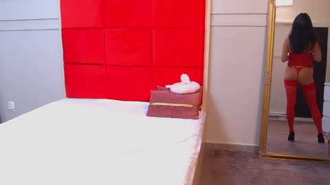 LanaBanner online show from 11.19.25