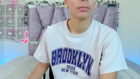 Snapshot of lana_bennett69 chatting on 11.18.25 Lana online show from 11.18.25