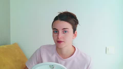 Snapshot of lana_gl chatting on 07.16.26 lana_gl online show from 07.16.26