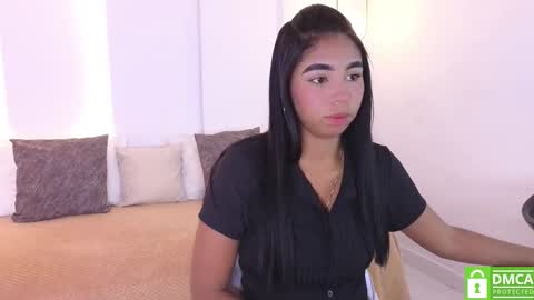 Snapshot of lana_starlet chatting on 10.17.25 katiuska online show from 10.17.25