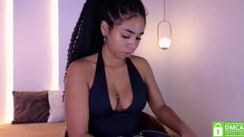 Snapshot of lana_starlet chatting on 11.24.25 katiuska online show from 11.24.25