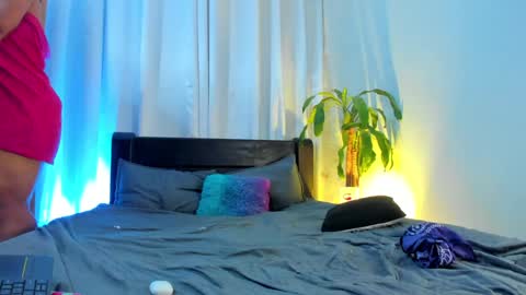 Snapshot of lanaa_paul1 chatting on 01.20.25 emma online show from 01.20.25