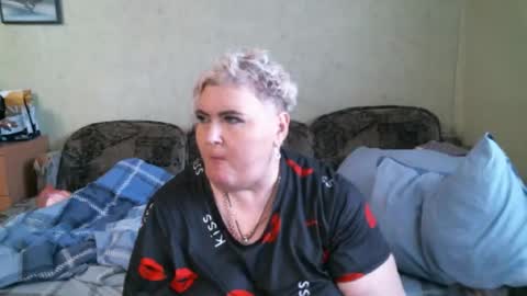 lanacat555 online show from 09.18.25