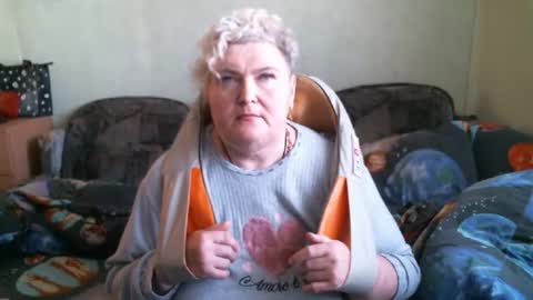 lanacat555 online show from 10.13.25