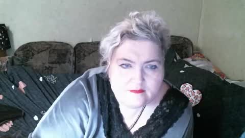 lanacat555 online show from 10.24.25