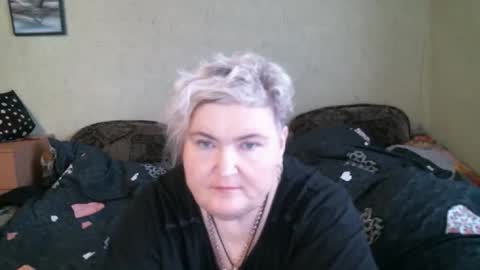 lanacat555 online show from 10.28.25