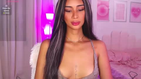 Snapshot of lanadel_hilton chatting on 09.22.25 Lana online show from 09.22.25