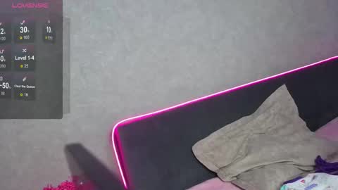 Lana online show from 09.20.25