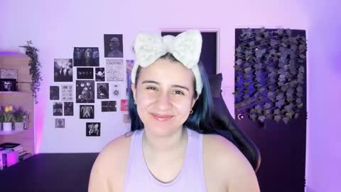 Snapshot of lanaherondale_ chatting on 12.18.25 lanaherondale_ online show from 12.18.25