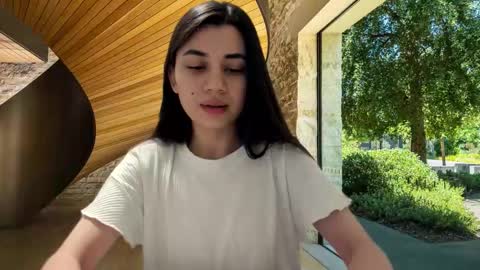 Snapshot of lanalandd chatting on 10.11.25 Lana online show from 10.11.25