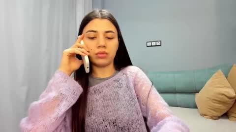 Snapshot of lanalandd chatting on 10.27.25 Lana online show from 10.27.25