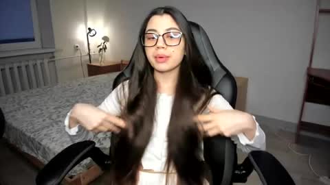 Snapshot of lanalandd chatting on 06.19.26 Lana online show from 06.19.26