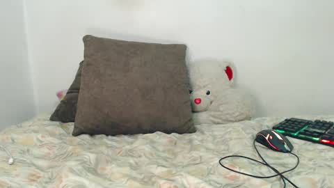 lanarave online show from 02.14.25