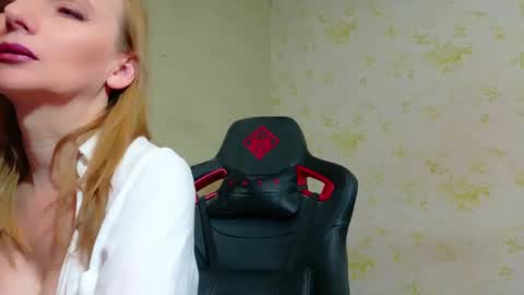 Snapshot of lanasweet9 chatting on 12.31.24 Lana online show from 12.31.24