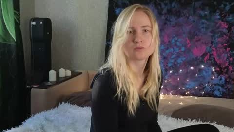 LanaviSmith online show from 10.13.25