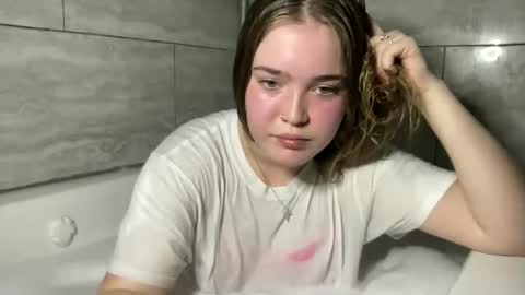 lanelizzie348 online show from 04.14.26