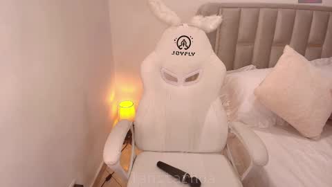 Snapshot of lanitarhoa chatting on 02.24.25 Lina online show from 02.24.25