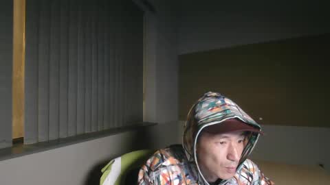 Snapshot of lankyasain23 chatting on 10.08.25 LankyOne online show from 10.08.25