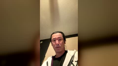 Snapshot of lankyasain23 chatting on 05.12.26 LankyOne online show from 05.12.26