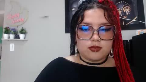 Snapshot of lanna_curvy chatting on 01.11.26 LANNA online show from 01.11.26