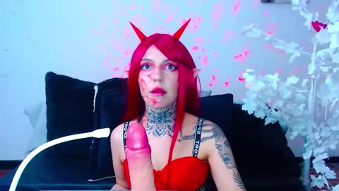 Snapshot of lannie_gonzales chatting on 09.14.25 LANNIE   online show from 09.14.25