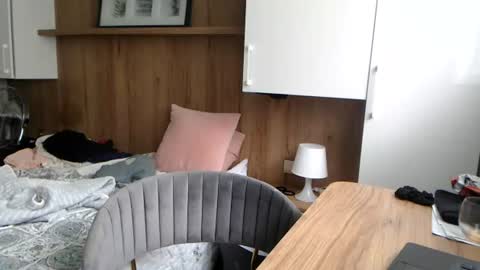 Snapshot of lantti chatting on 06.17.26 lantti online show from 06.17.26