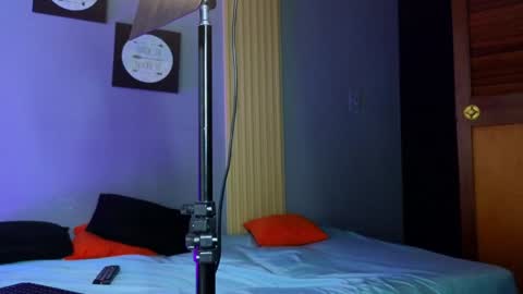 la paisita  online show from 01.23.25